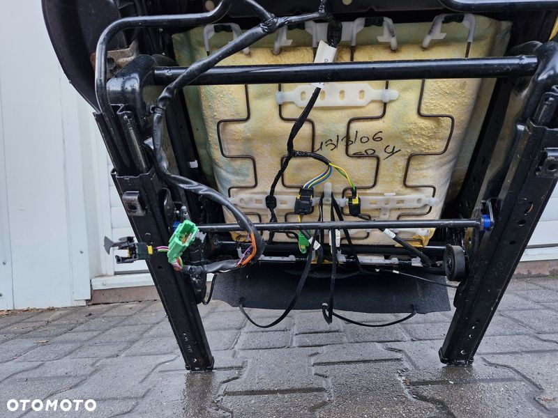 peugeot 307 cc cabrio fotel prawy przód pasażera podgrzewany skóra eu - 13