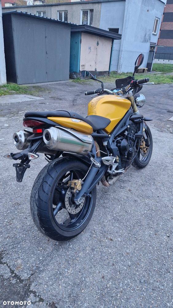 Triumph Street Triple 675 cały na części. Bezwypadkowy. Rama, czasza, lampa, bak, wahacz, zaciski, tłumik, kierunkowskazy, chłodnica. - 3