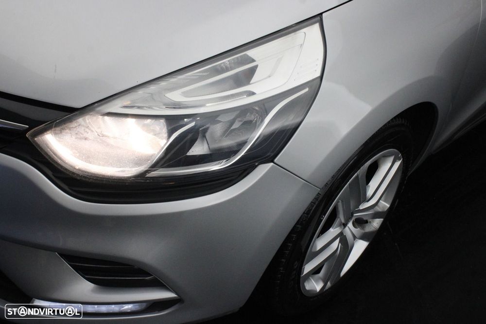 Renault Clio - 35