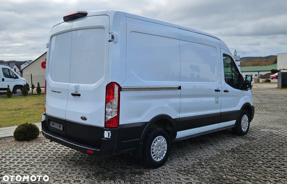 Ford Transit 2.0D 131KM L2H2 Klima Tempomat Kamera zarejestrowany w Polsce - 3