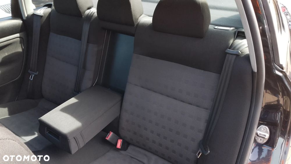Volkswagen Passat 2.0 Exclusive - 23