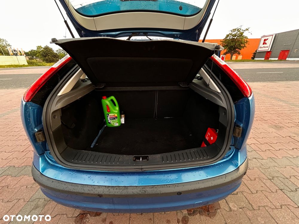 Ford Focus 1.8 FF Trend - 17