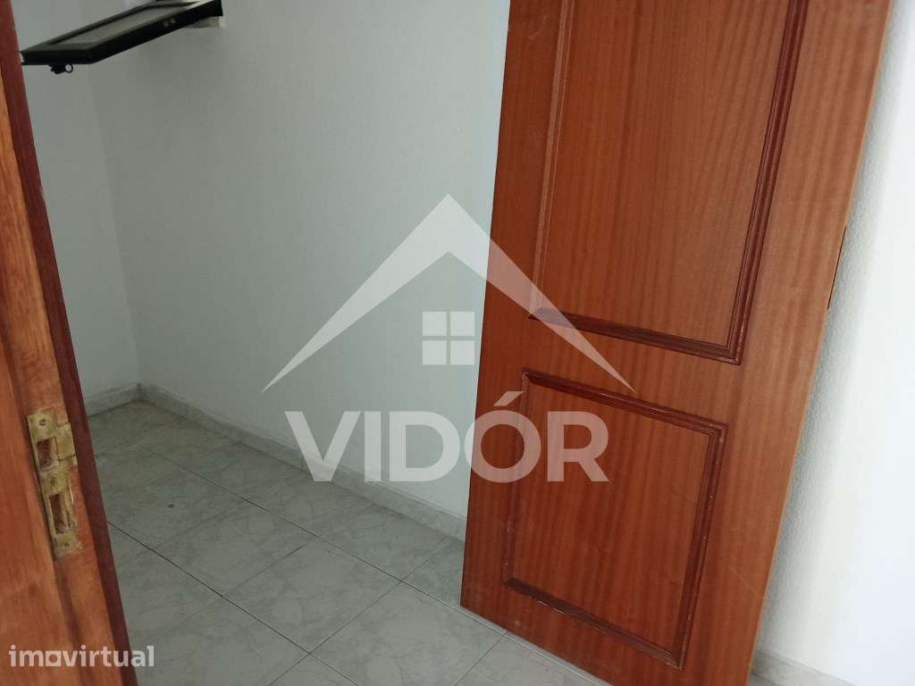 Loja no Novo Mercado Municipal da Baixa da Banheira - CT - Grande imagem: 4/6