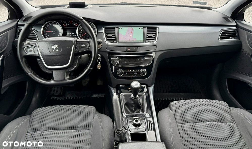 Peugeot 508 SW HDi FAP 140 Allure - 17