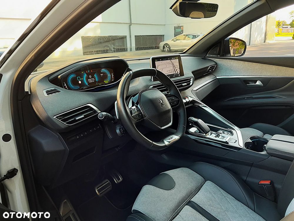 Peugeot 3008 Hybrid4 300 e-EAT8 GT - 12