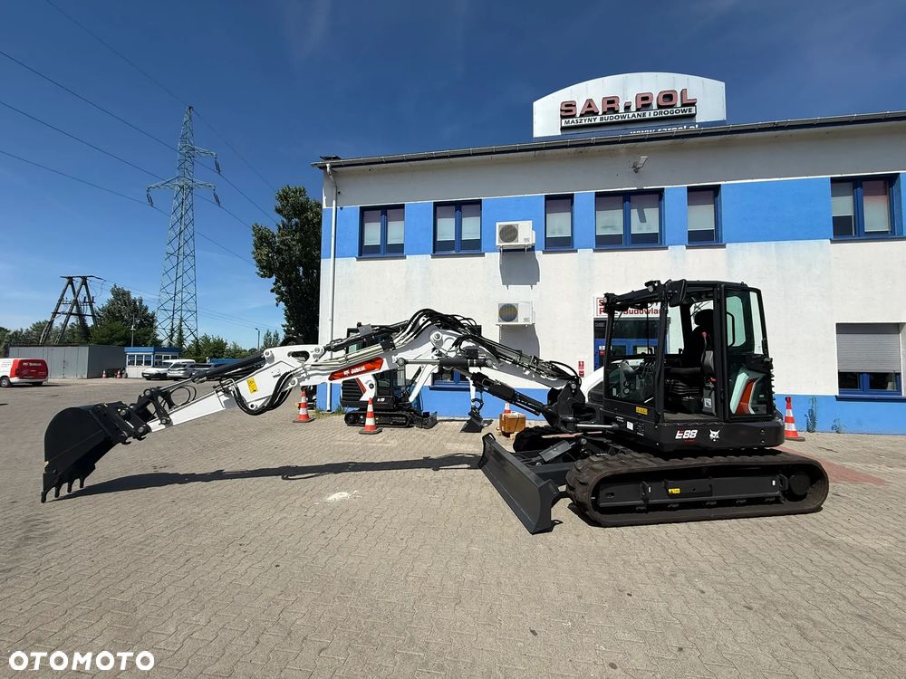 Bobcat E88 - 9