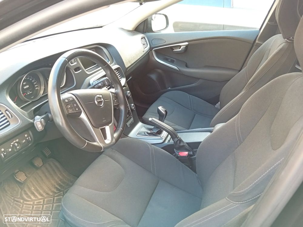 Volvo V40 2.0 D2 Kinetic - 9