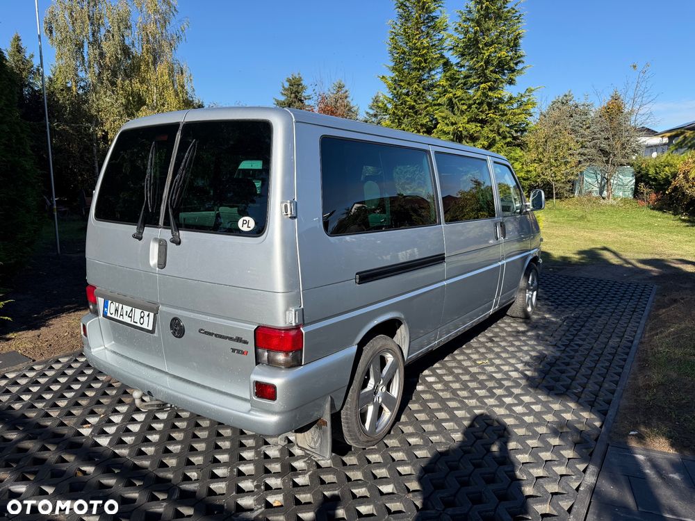 Volkswagen Caravelle - 4
