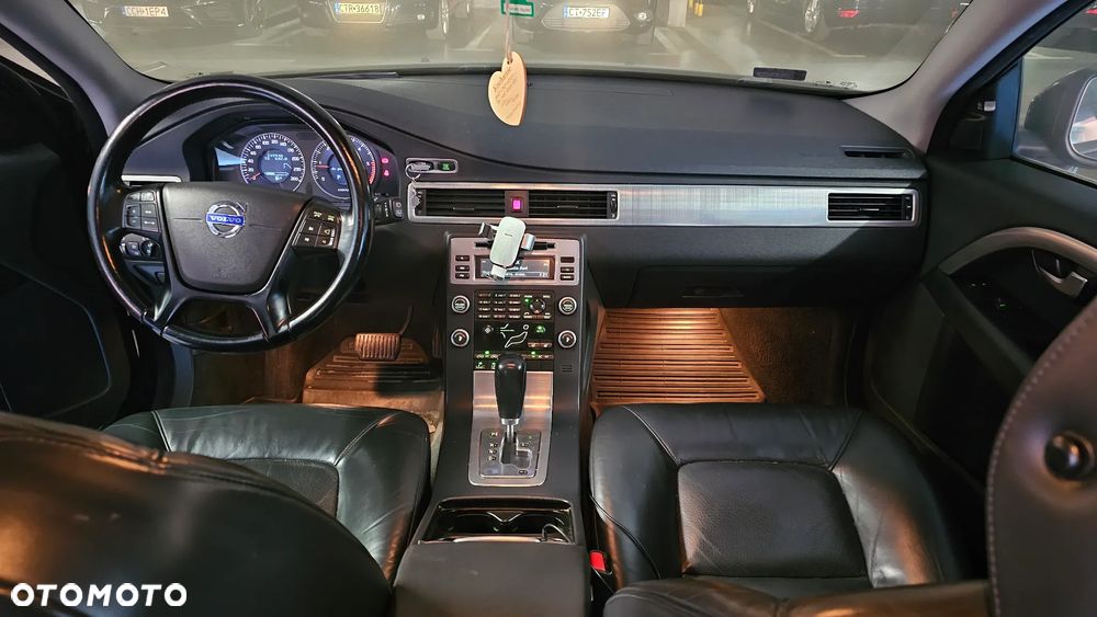 Volvo V70 - 3