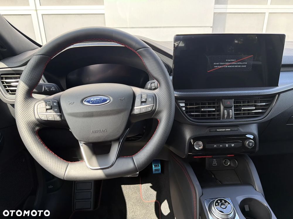 Ford Kuga 2.5 Duratec FHEV 4x4 ST-LINE X - 13