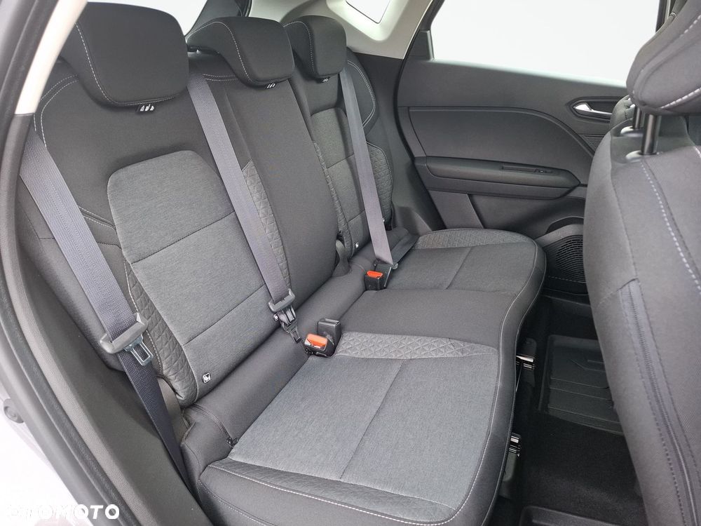 Renault Captur - 28