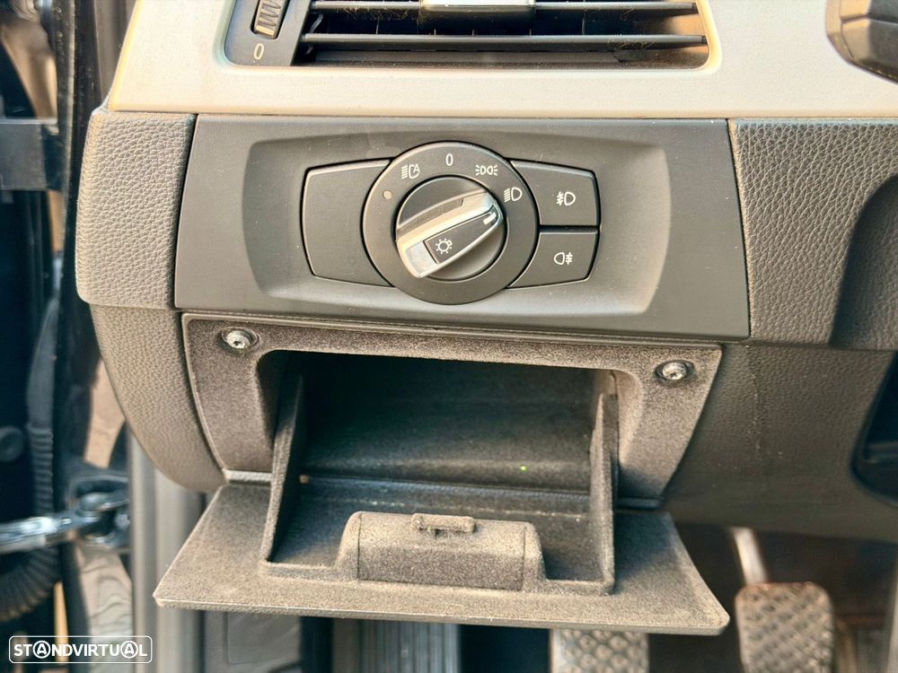 BMW 320 - 18