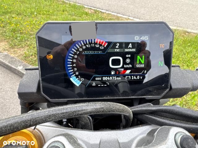 Suzuki GSX 1000 - 15