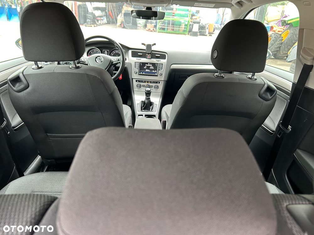 Volkswagen Golf 1.6 TDI DPF BlueMotion - 15