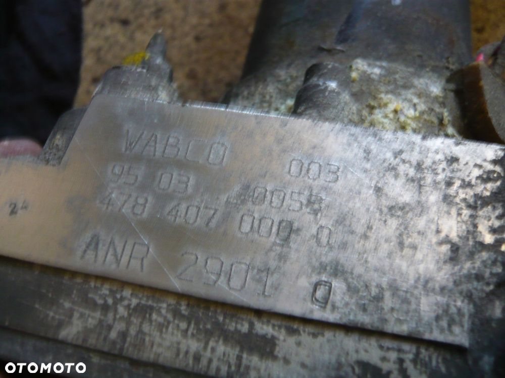 pompa hamulcowa abs 4784070000 land rover discovery - 2