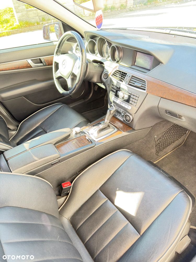 Mercedes-Benz Klasa C 350 CDI DPF (BlueEFFICIENCY) 7G-TRONIC Elegance - 9