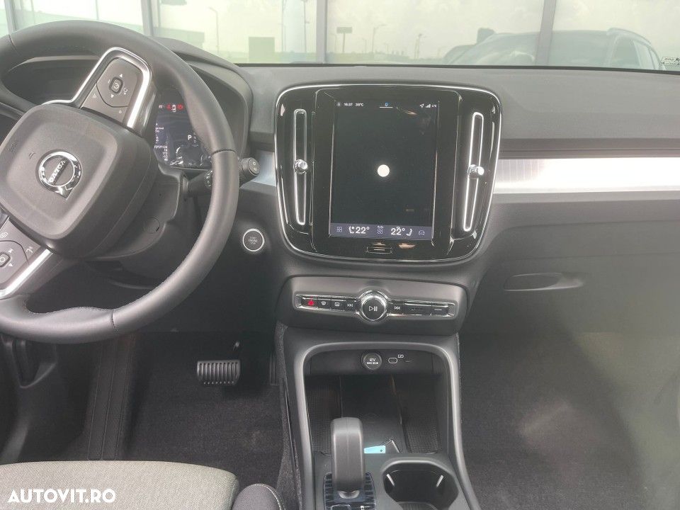 Volvo XC 40 B3 AT FWD MHEV Core - 16