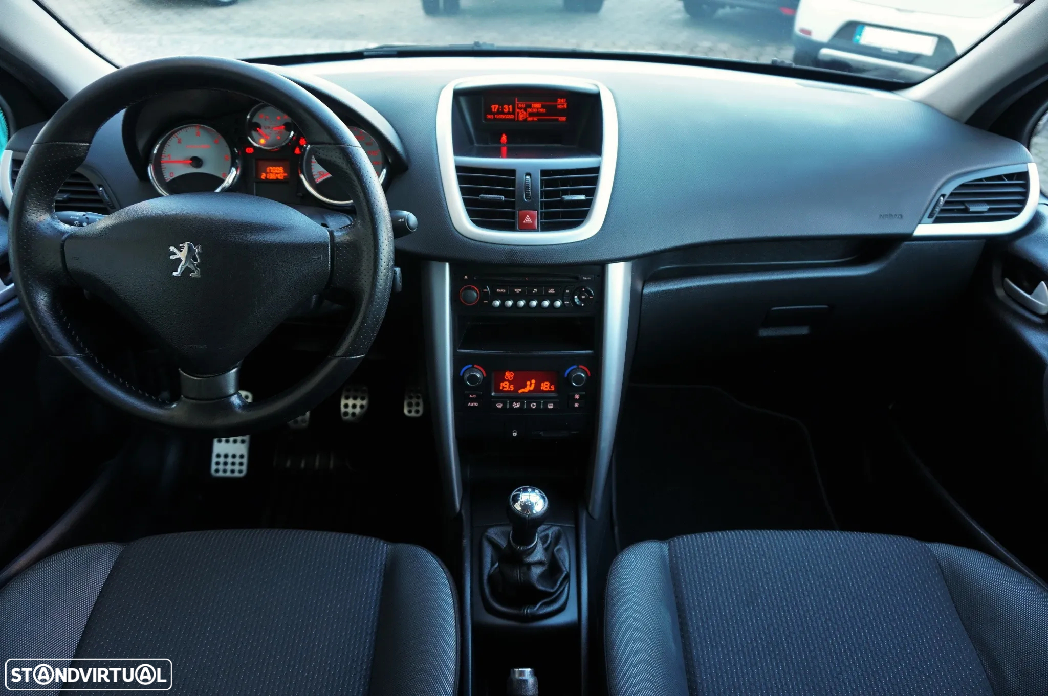 Peugeot 207 1.4 HDi Sport - 23