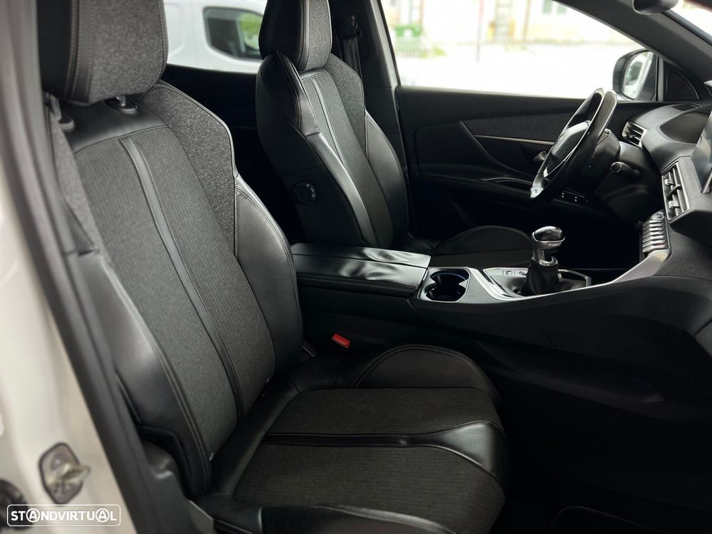 Peugeot 3008 1.5 BlueHDi GT Line - 26