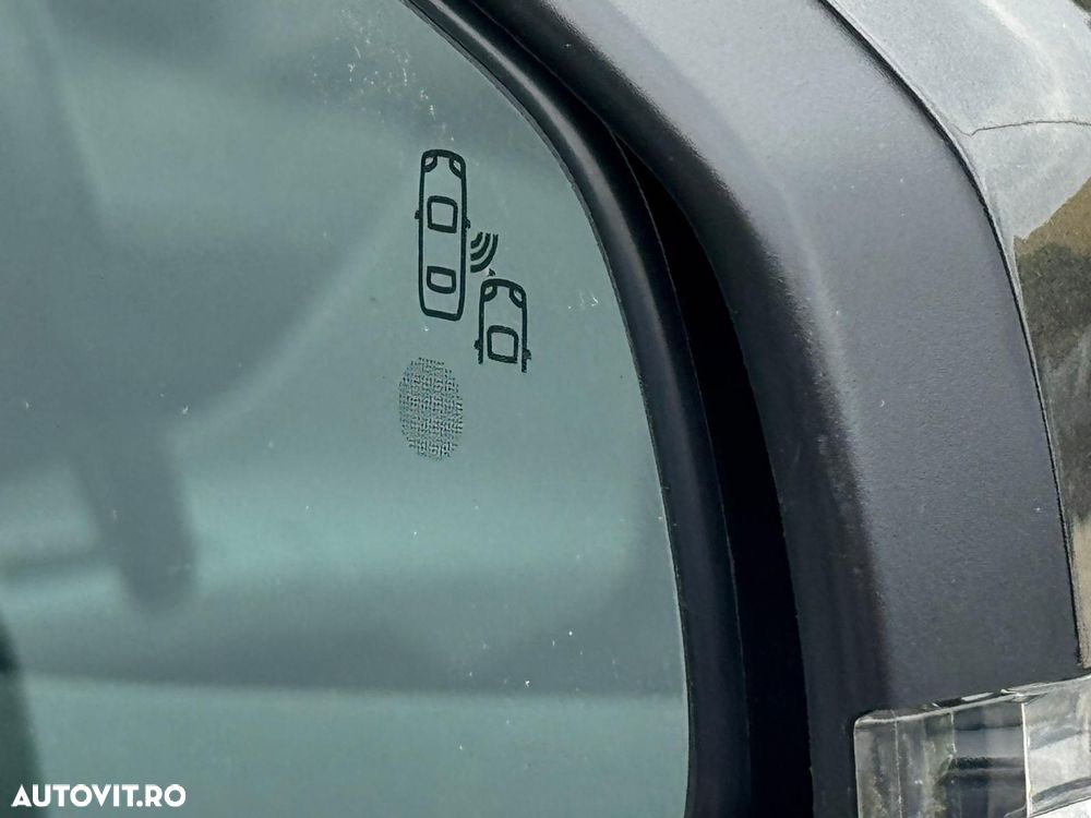 Peugeot 5008 PureTech 130 EAT8 Stop & Start GT - 8