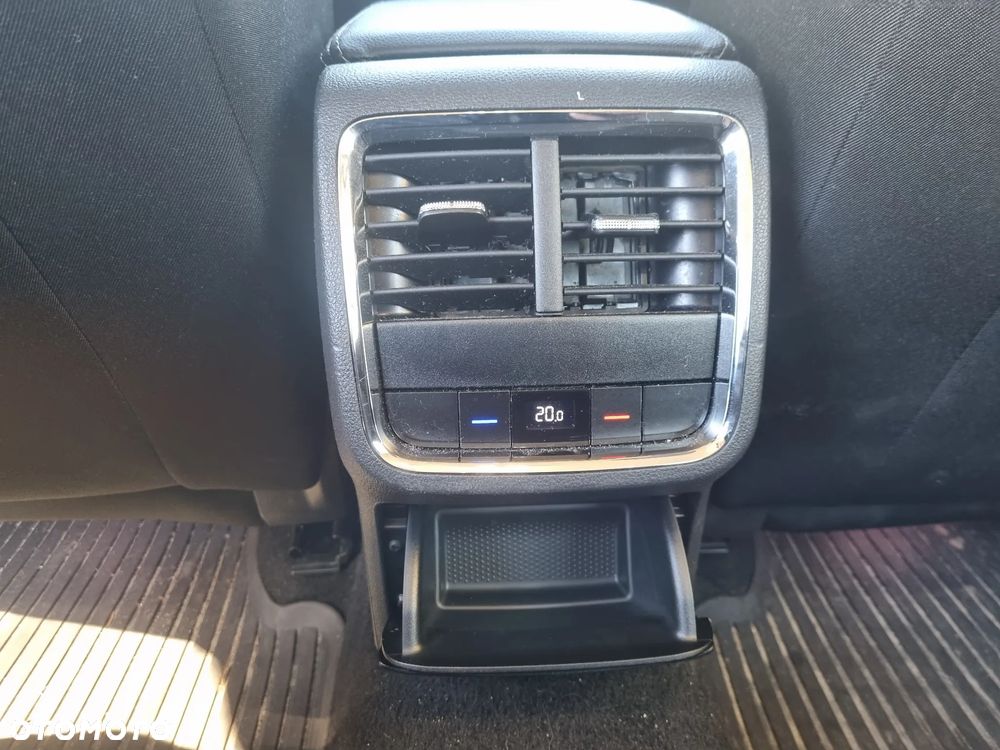 Skoda Octavia 2.0 TDI Style DSG - 26