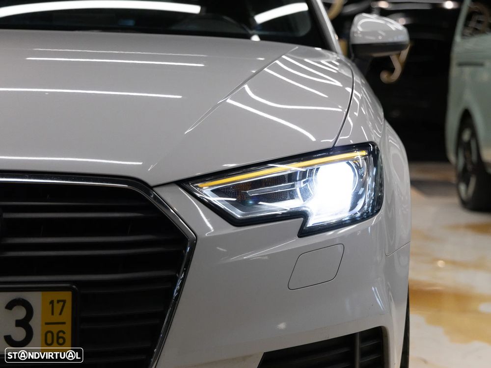 Audi A3 Sportback 1.6 TDI Design - 16