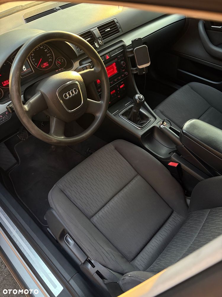 Audi A4 Avant 1.9 TDI - 9