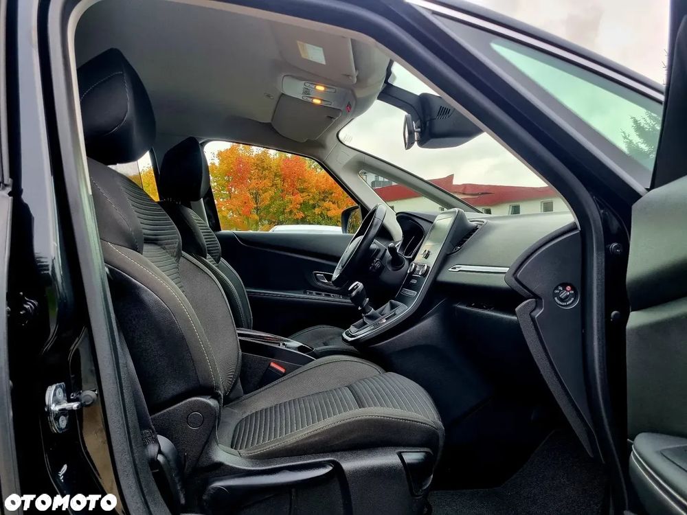 Renault Scenic ENERGY TCe 130 INTENS - 11