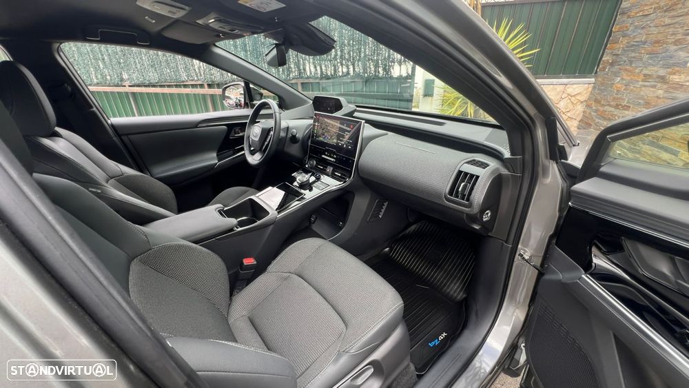 Toyota bZ4X 71,4 kWh Premium Limited - 17