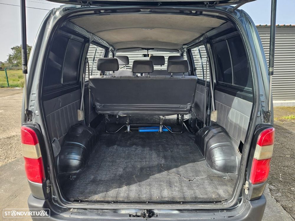 Toyota HiAce 2.4 D LXH12LG - 35