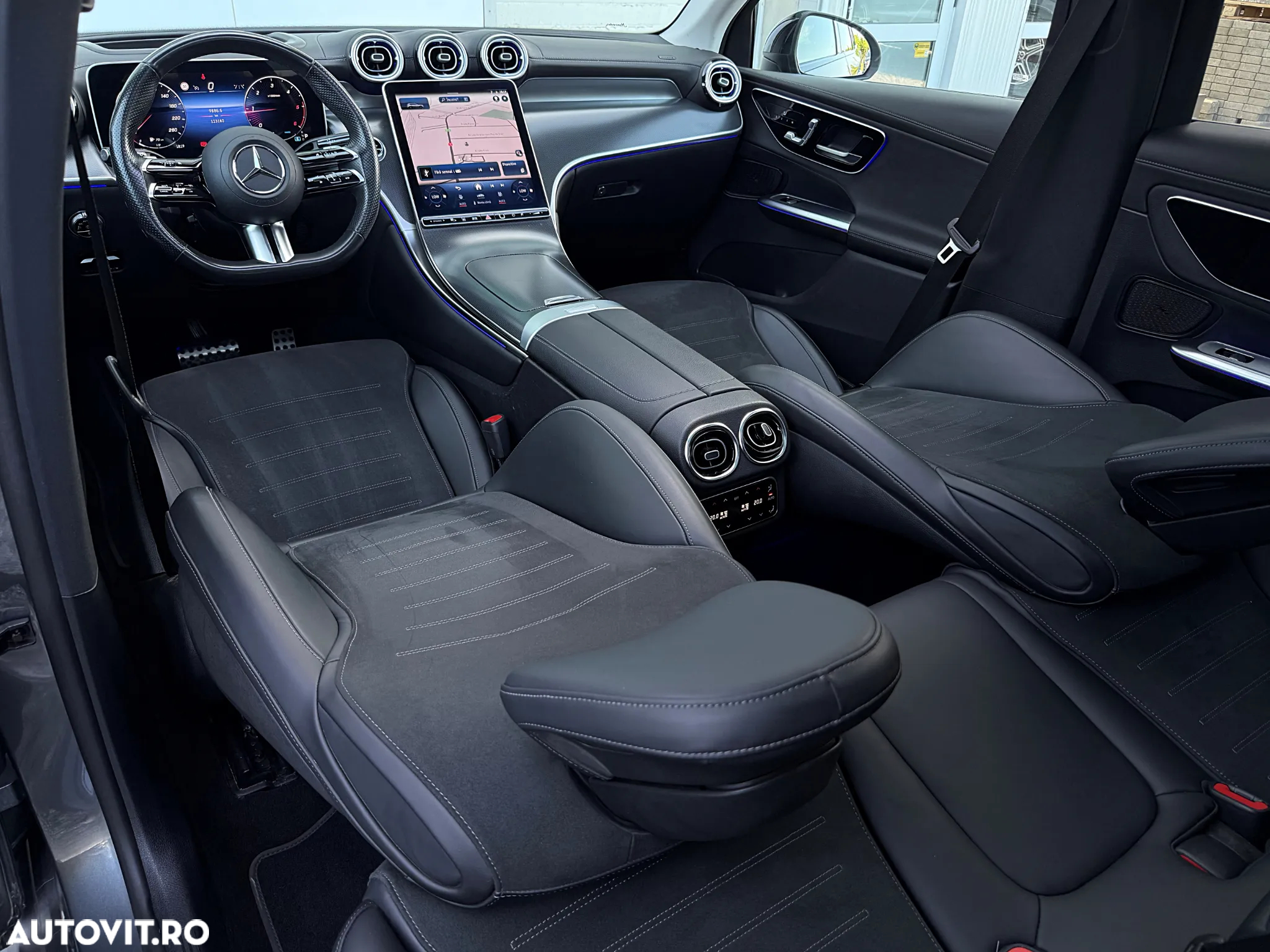 Mercedes-Benz GLC 300 d 4Matic 9G-TRONIC AMG Line Advanced - 21