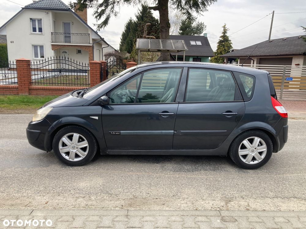 Renault Scenic 1.6 16V Confort Authentique - 9