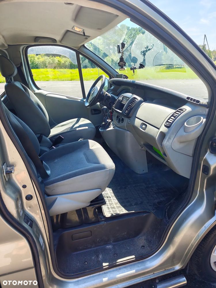 Opel Vivaro - 9