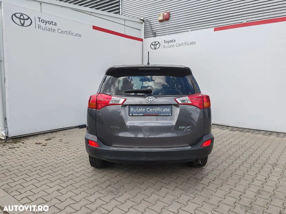 Toyota RAV4 2.2 D-4CAT 4WD Aut Executive - 14