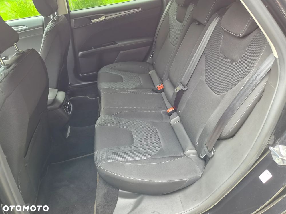 Ford Mondeo 2.0 EcoBlue Titanium - 12