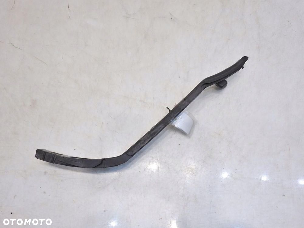 ŚLIZG ZDERZAKA PRAWY TYŁ OPEL MERIVA A - 4