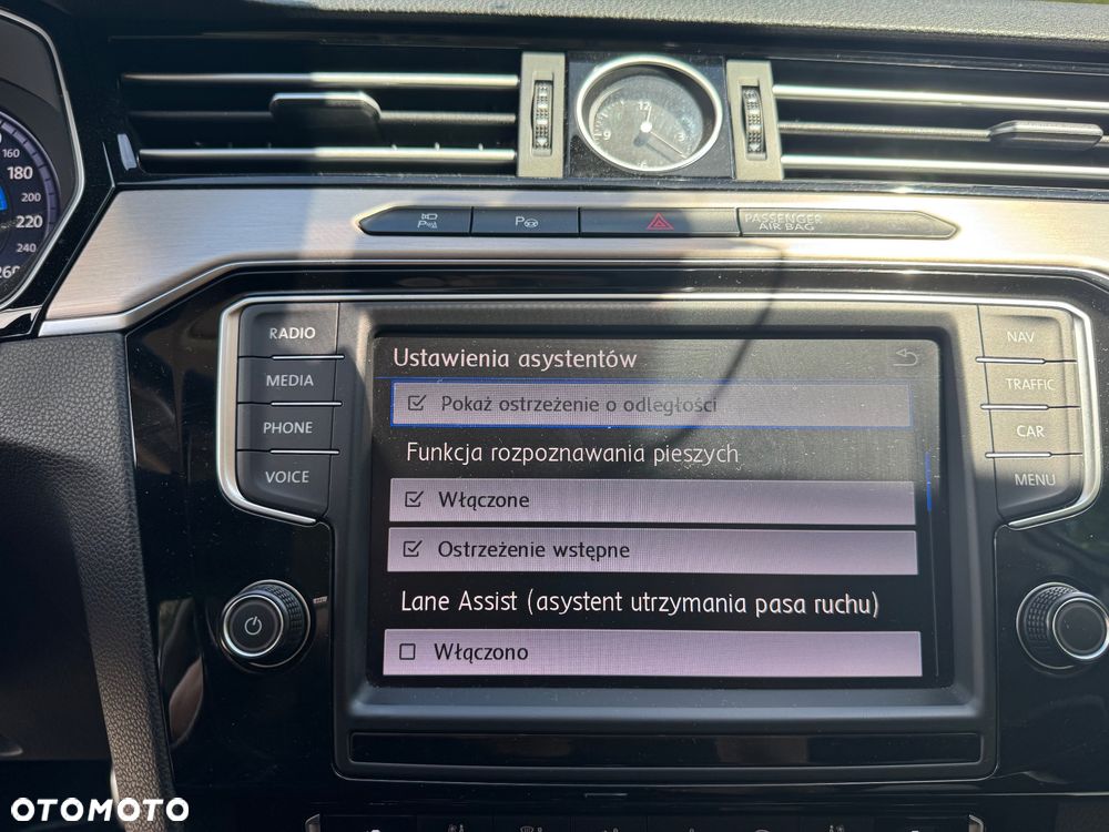 Volkswagen Passat 2.0 TDI Bi-Turbo BMT 4Mot Highline DSG - 19
