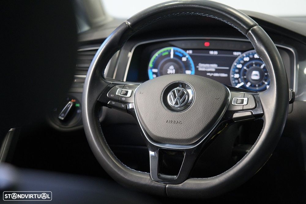 VW e-Golf AC/DC - 23