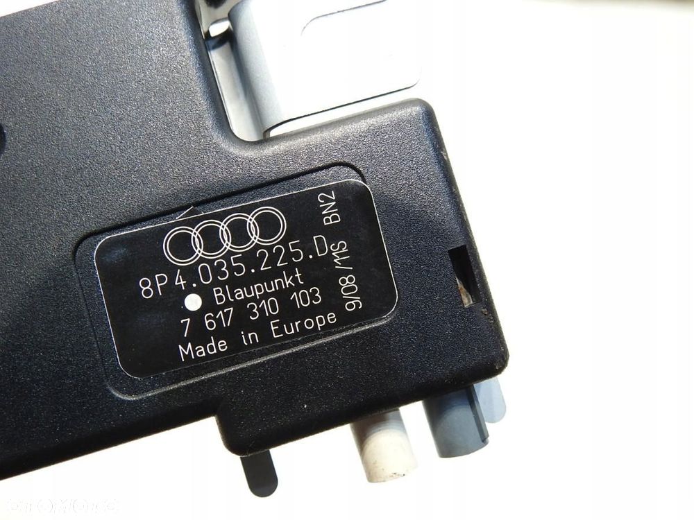 WZMACNIACZ ANTENY AUDI A3 8P 8P4035225D - 8