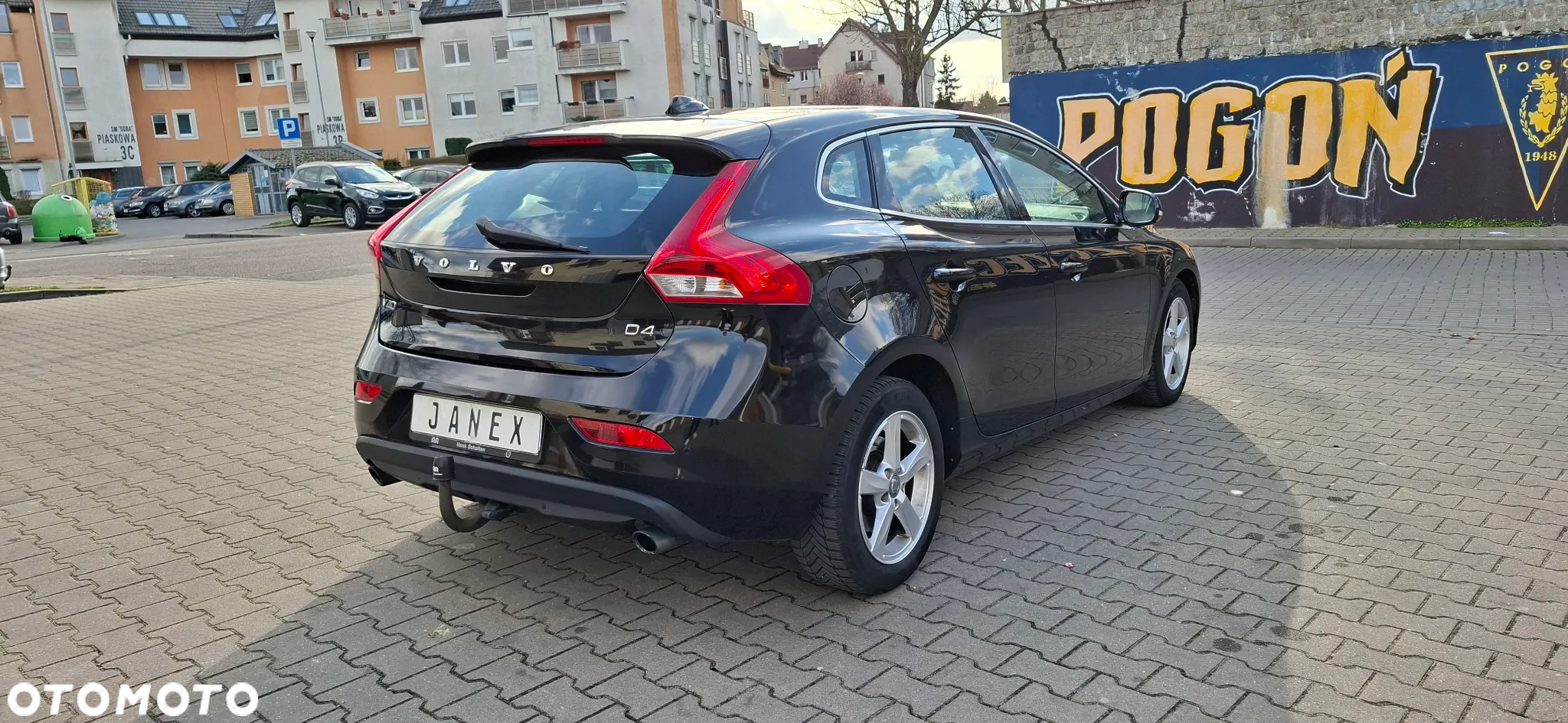 Volvo V40 D4 Drive-E R-Design Summum - 6