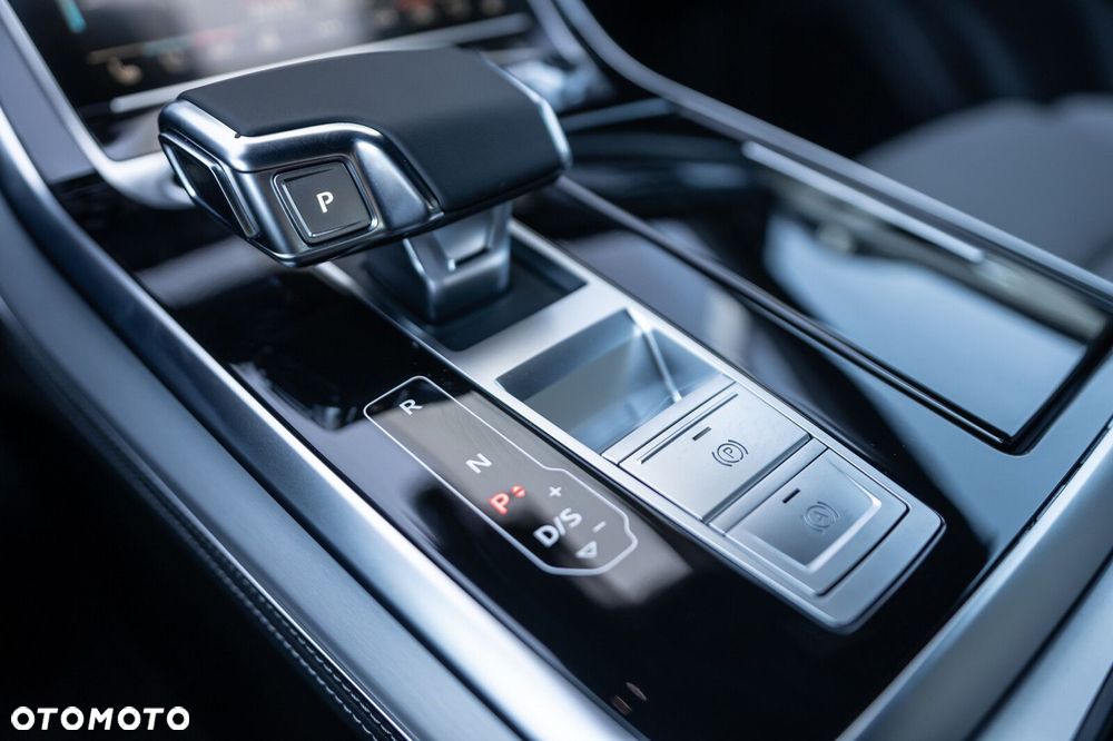 Audi Q8 - 17