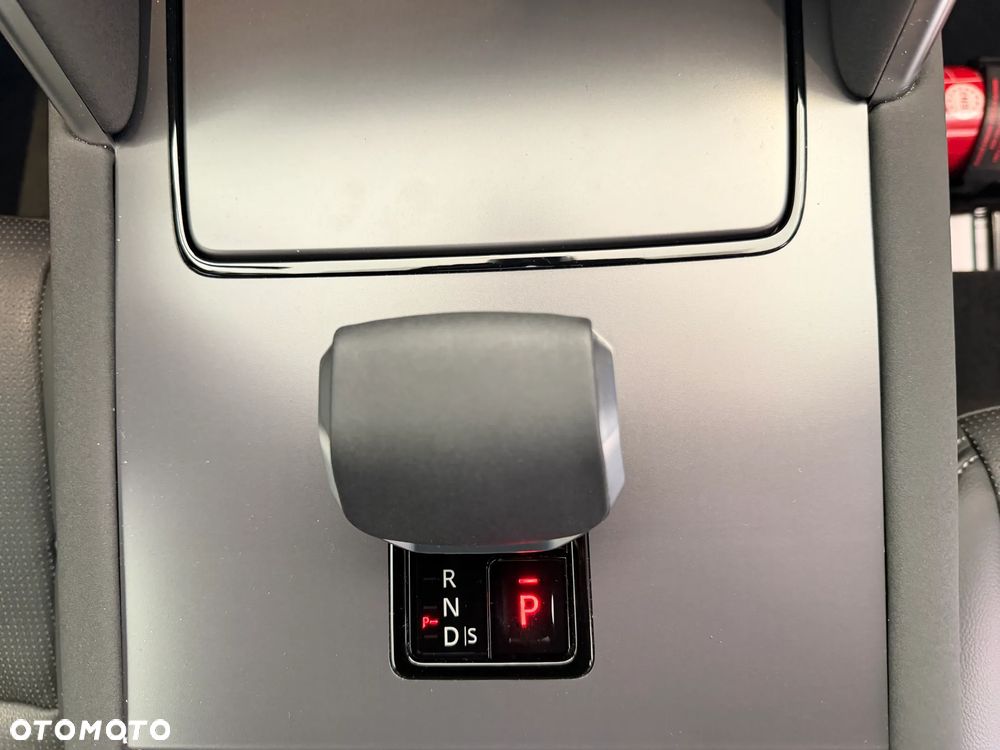Land Rover Discovery Sport - 25