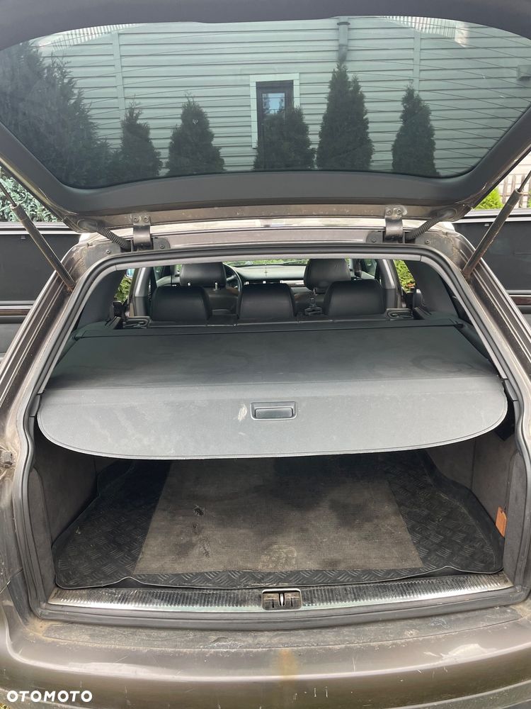 Audi A6 Avant 2.4 - 19