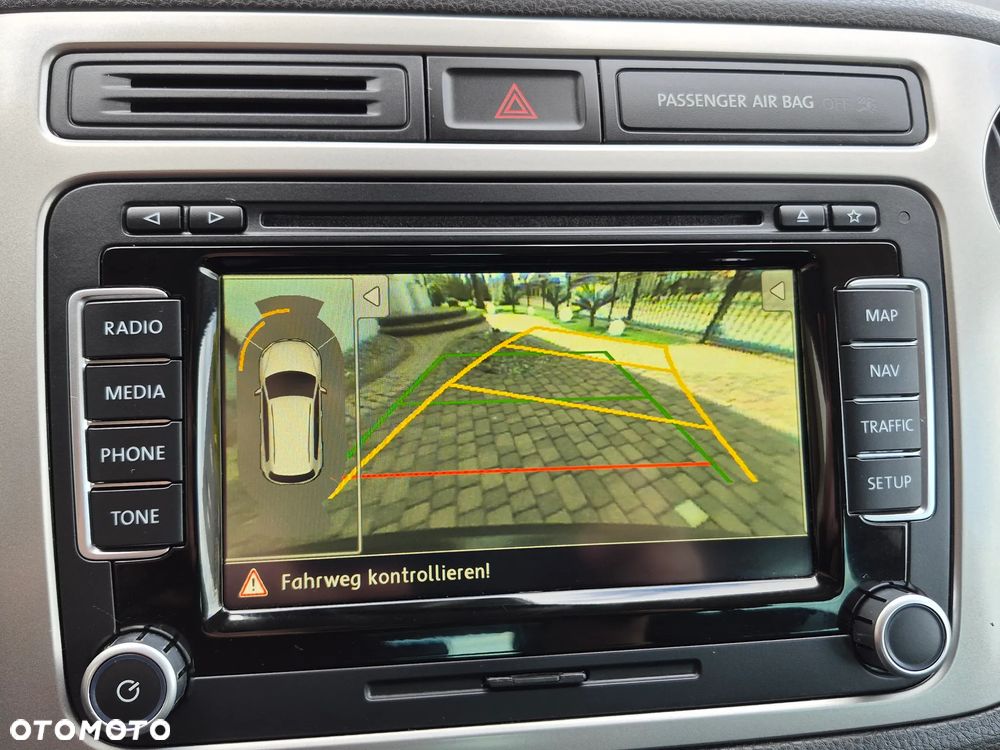 Volkswagen Tiguan - 11