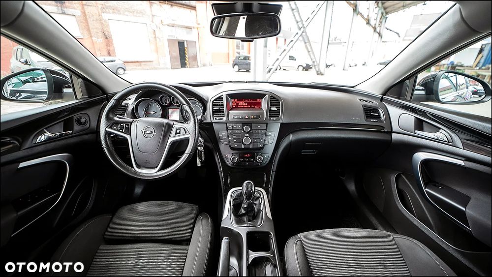 Opel Insignia - 17