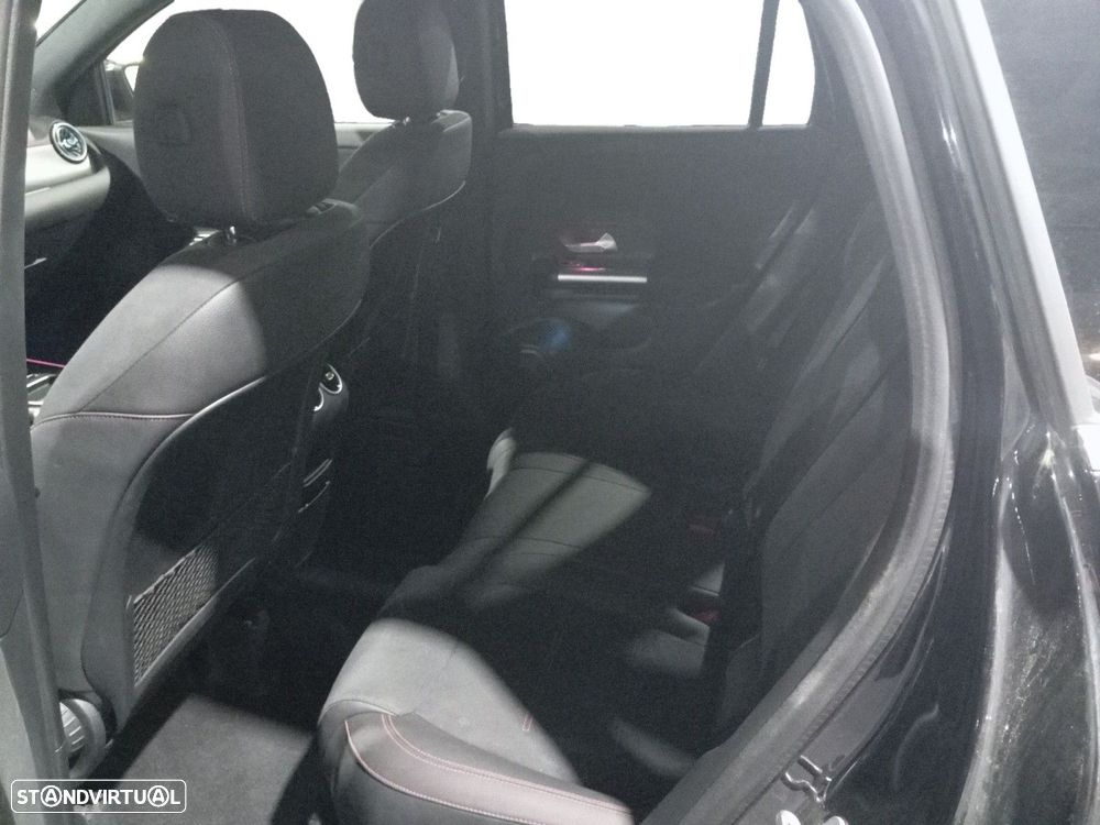 Mercedes-Benz GLA 250 e - 14