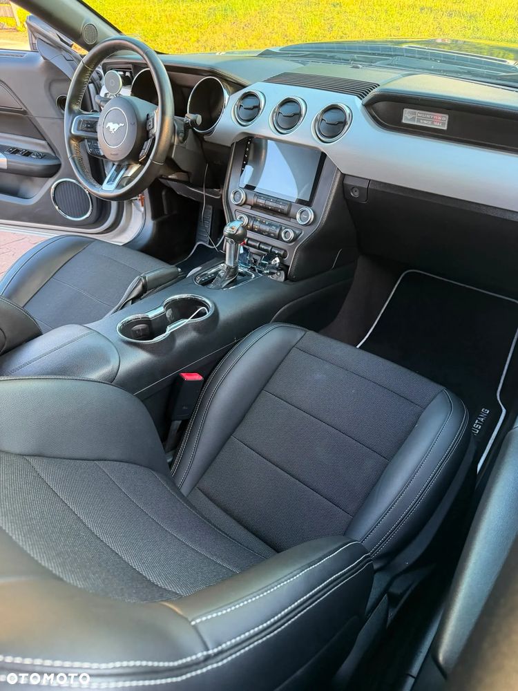 Ford Mustang 3.7 V6 - 5