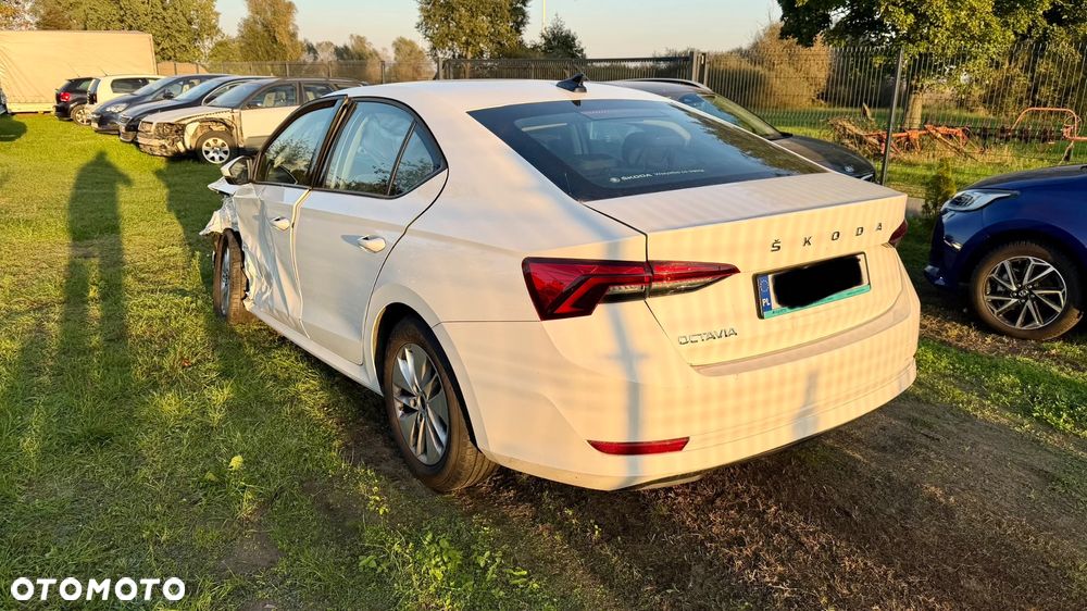 Skoda Octavia 1.0 TSI Active - 11