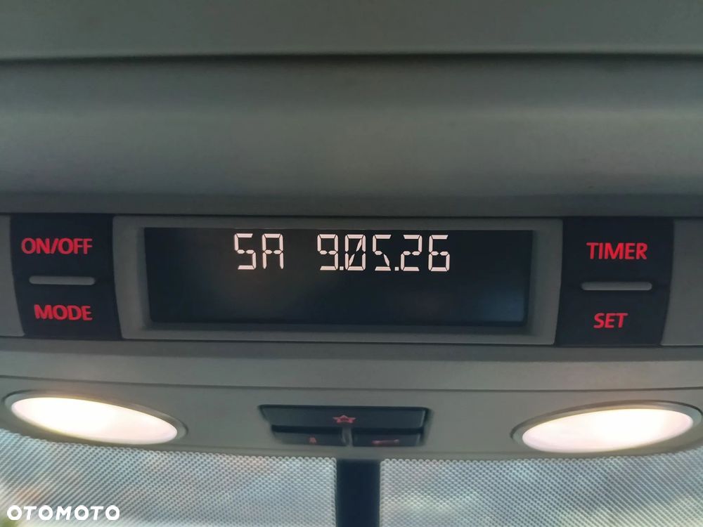 Volkswagen Multivan - 20
