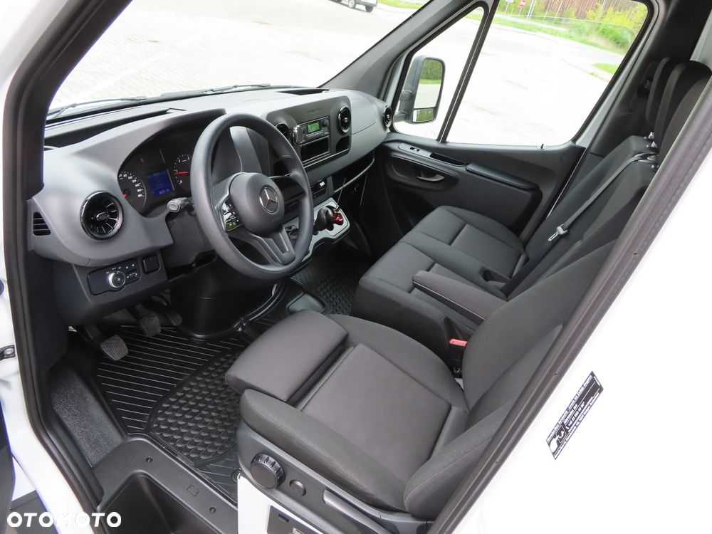 Mercedes-Benz Sprinter 519 CDI 190 KM Firana + Winda Załadowcza 1000 Kg Udźwig Skrzynia 4269 mm Długa 8.E.Palet Rozstaw Osi 4325 mm DMC 3500 Kg Ładowność 763 Kg WZMACNIANY Stan Jak NOWY Gotowy Dostępny OKAZJA - 37